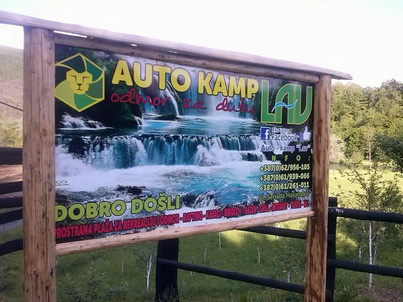 Auto Kamp Lav Otel Kulen Vakuf Dış mekan fotoğraf
